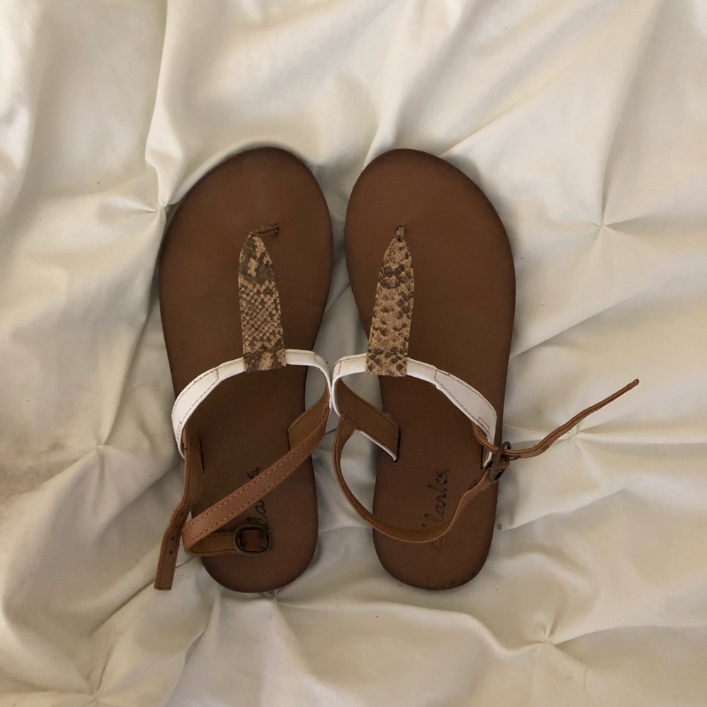 Brown Patterned Sandals